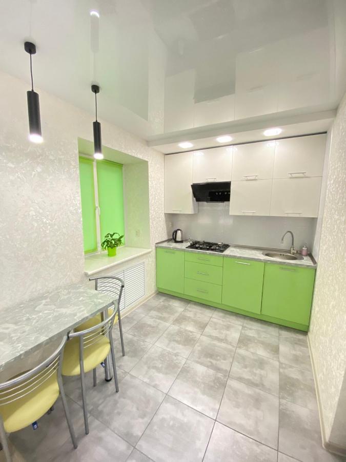 Suite Mira Avenue Center Двухкомнатная Квартира В Центре Возле Тц Цум Chernihiv Exterior photo